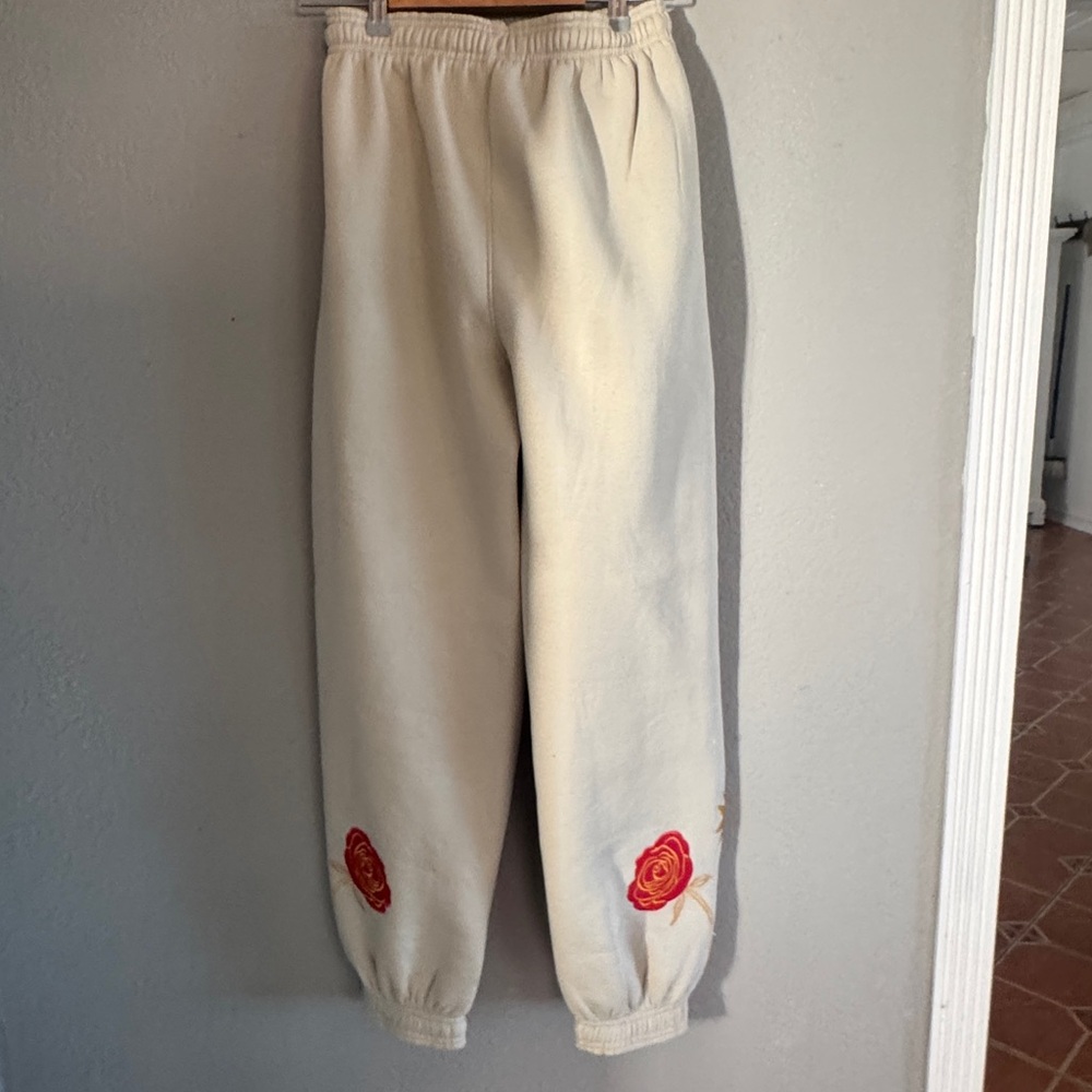 Cream Hoodie and Sweatpants Set Cactus Equestrian Rose Heart size XS NWOT - Picture 11 of 13